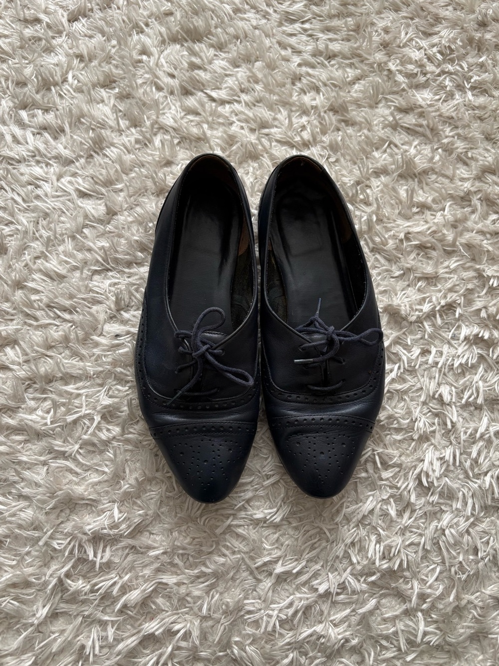 Women's Black Leather Lace-Up Flats - Stylish Pointed Loafers